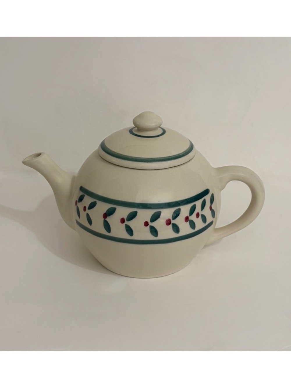 Vintage HARTSTONE Pottery Stoneware Berries Teapot Lidded Ceramic‎ Made in USA